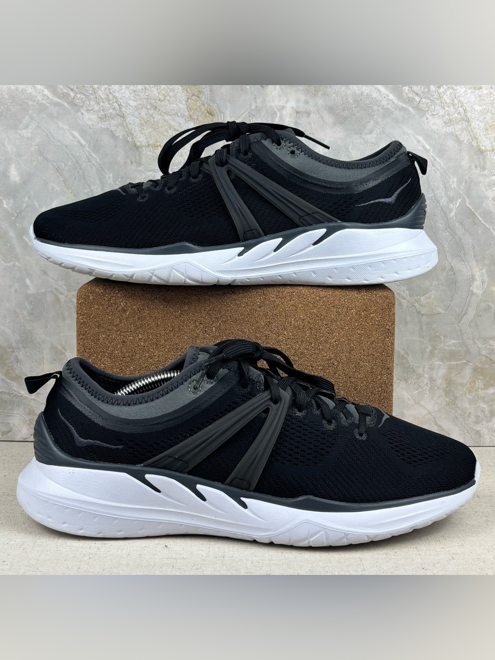 HOKA One One Tivra Black White Training Shoes Women’s 9.5 Cross Trainer